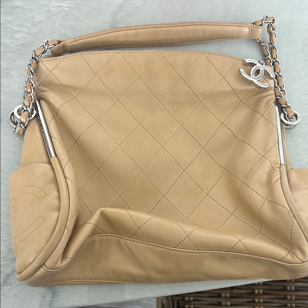 Chanel Tan Quilted Shoulder Bag with Chain Strap